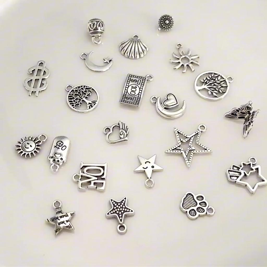 Alloy Pendant Moon Butterfly Five-pointed Star Charms for Bracelets Pendants Necklaces DIY Making Retro Charms Jewelry Accessories