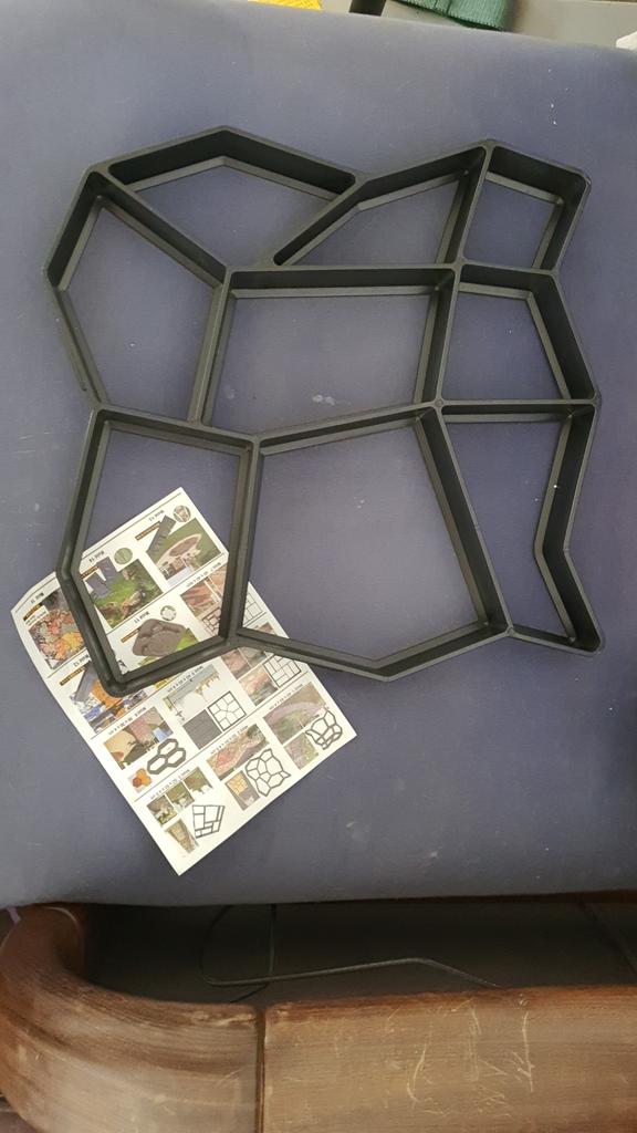Walk Maker Stampo Per Vialetti In Cemento Fai-da-te – 35x35x3,6 Cm – Riutilizzabile – Crea Percorsi Per Giardino E Cortile