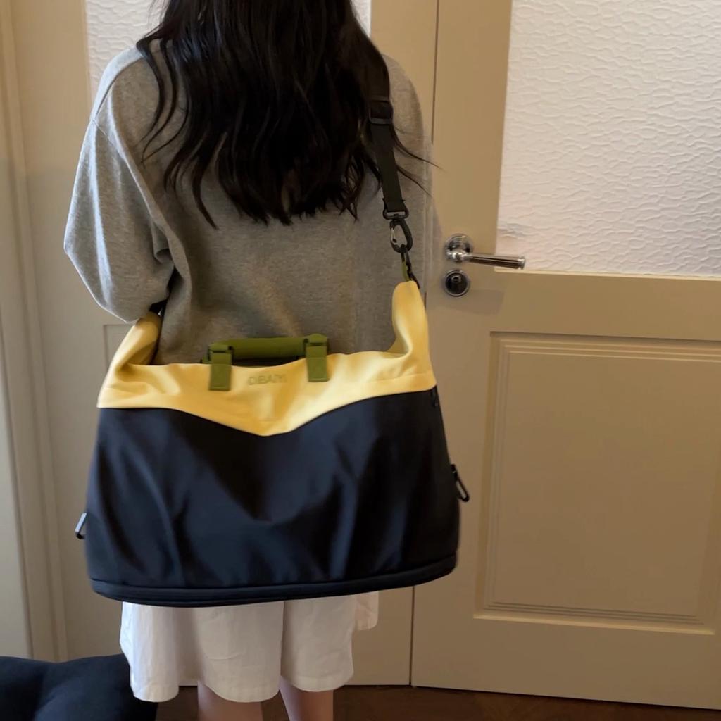 Large Capacity Portable Luggage Bag Large Capacity Travel Bag Lightweight Storage Sports Fitness Bag
