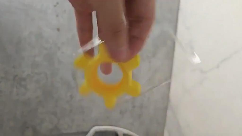 Spin Cap Opener Rotating Bottle Opener Creative Fun & Functional Kitchen Tool Open Bottles