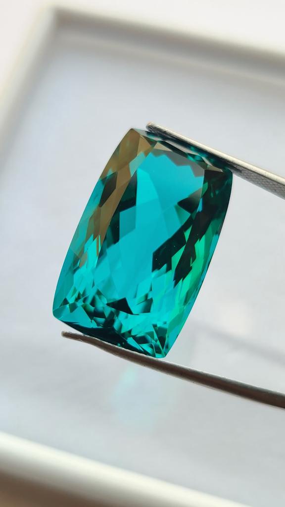 Rectangular Cut Natural Glass Stone, Loose Stone, 37.90 Carat, 26x16x14 Size Stone.