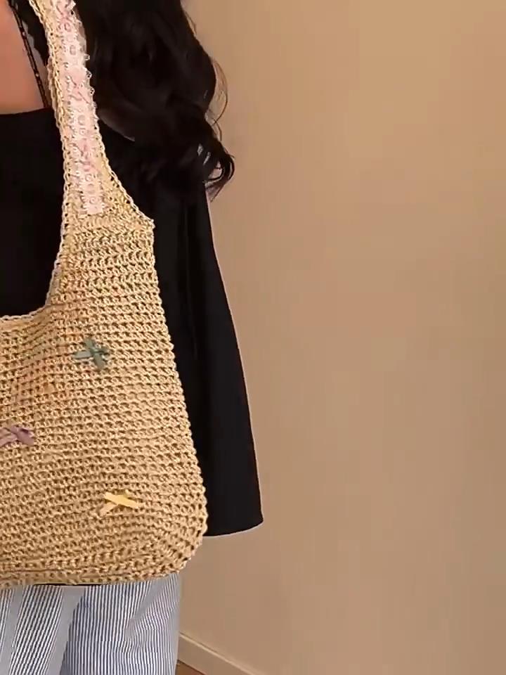 Straw Woven Bow Shoulder Bag With Large Capacity For Outdoor Leisure