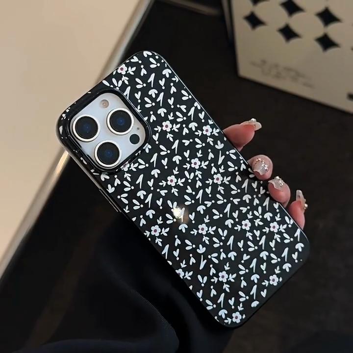 Art Small White Flower Case for iPhone 17 iPhone 17 Pro Max