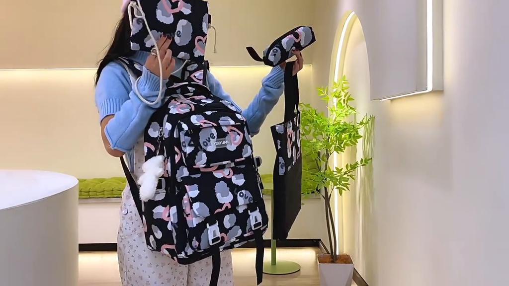 Nylon Breathable, Wear-resistant, Shock-resistant Leisure Backpack, Thin Plaid College Student Backpack