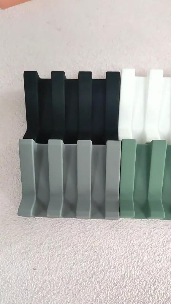 Soap Holder Tilt Design Non-slip Waterproof Flexible Space-saving Self Draining Silicone Kitchen Countertop Soap Rack for Bathroom