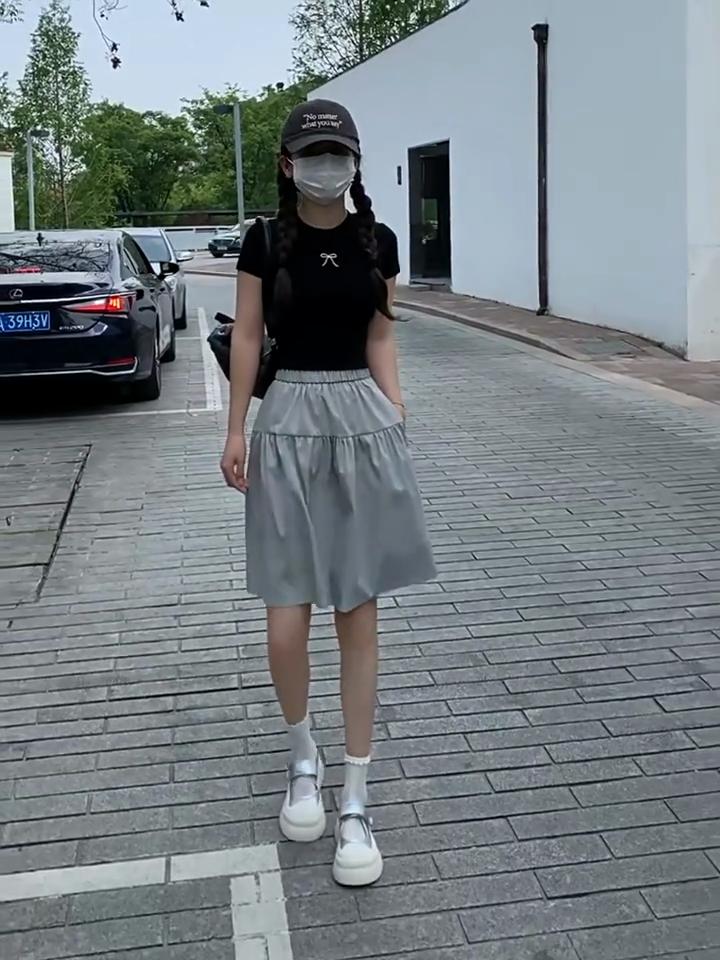 New College Style Navy Blue Women's Skirt  2025 Summer High Waist Umbrella Skirt Slim-fit A-line Skirt