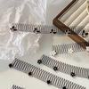 Broken Hair Tidying Artifact Invisible Fixed Hairpin Exquisite Pull Hair Comb Insert Comb Female Temperament Four-leaf Clover Hair Accessories