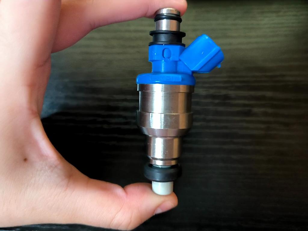 4ks vstřikovače paliva pro Mazda Miata MX3 MX6 pro Kia Sephia 195500-1970