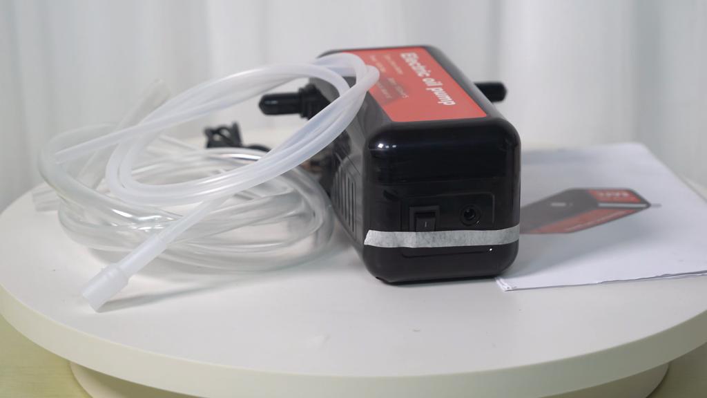 21V 140W Taşınabilir Yağ Pompası Şarj Edilebilir Elektrikli Yağ Transfer Çıkarıcı Yüksek Güçlü Yakıt Emiş Pompası