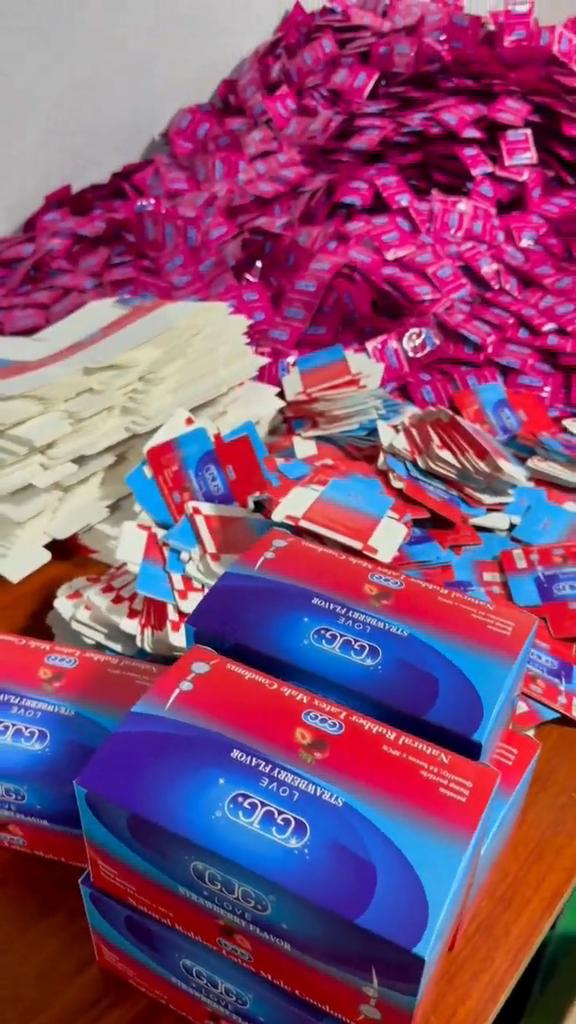50 Pcs Condoms Adult Large Oil Condom Smooth Lubricated Condoms for Men Penis Contraception Intimate Erotic Sex Toys Products