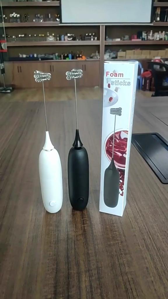 Montalatte Palmare Cappuccino Maker Schiumatore per caffè Frullino per le uova Agitatore per cioccolato Mini frullatore portatile Frusta da cucina Strumento