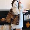 Yogodlns Soft Plush Women's Small Handbags Simple Faux Fur Female Fluffy Clutch Purse Winter Fashion Furry Tote Solid Color Shoulder Bags