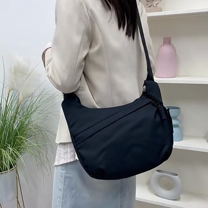 Women's New Style Crossbody Bag Large Capacity Minimalist Versatile Shoulder Bag Commuter & Casual Bag