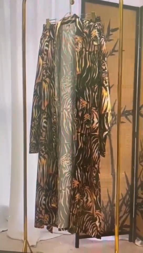 Men's Tiger Pattern Loungewear Long Sleeve Bathrobe Robe Shorts Set Light Pajamas Lace-up Gown Home Wear