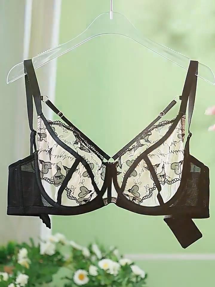 European and American Cross-chest Large Size Bra with Exquisite Embroidery Lace Flowers No Steel Ring Ultra-thin Underwear
