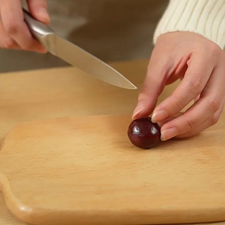 7-Hole Press Type Cherry Pitter Kitchen Core Remover Tool for Cherry and Jujube