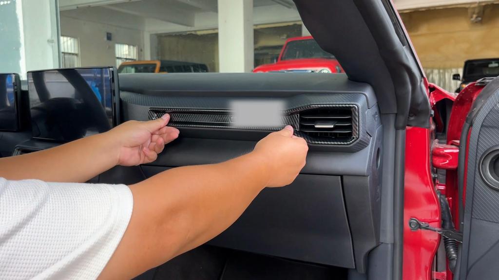 ABS Center Console Air Conditioning Vent Decoration Protective Cover Sticker Fit For Ford Mustang 2024 Up Car Interior Accessories