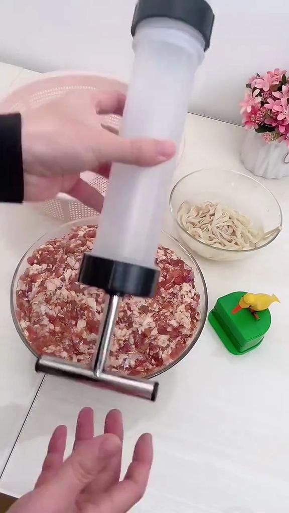1 Set Lightweight Sausage Stuffer Machines Portable Effective Homemade Sausage Syringe Tools