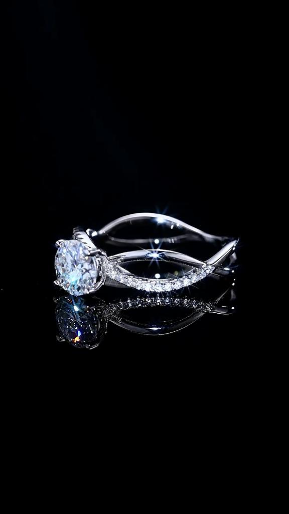 6.5mm Twisted Split Shank Solitaire Moissanite Engagement Ring S925 Sterling Silver For Women