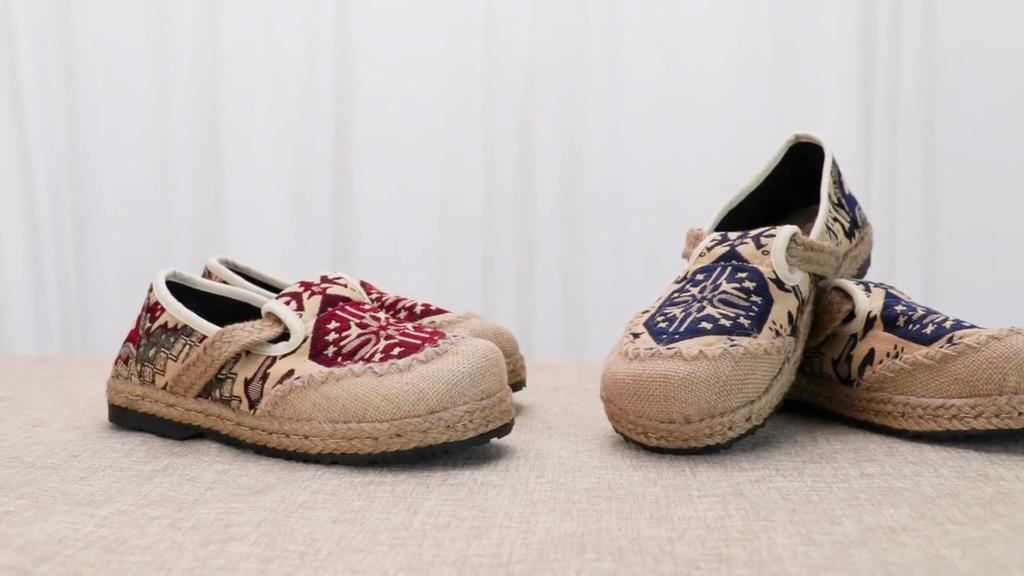Johnature Ethnic Style Embroidered Cloth Shoes Round Toe Loafers Cotton Linen Slip-on Women's Flat Shoes
