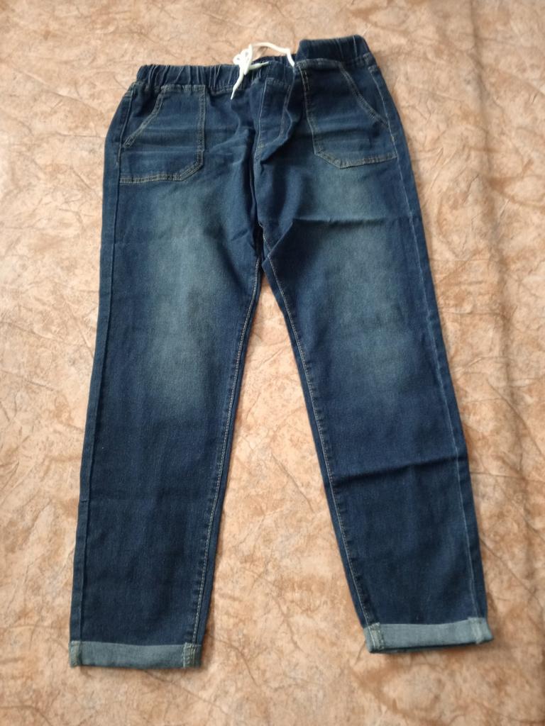 Joli Jean fendu à la cheville couleur bleu Taille 36