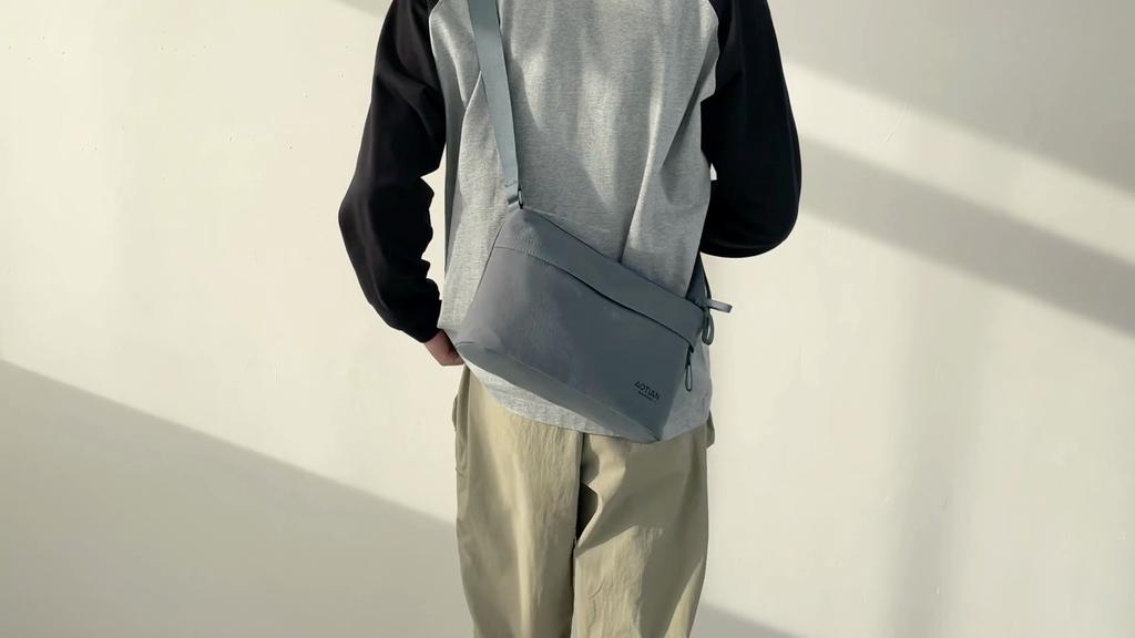 Women Men Nylon Shoulder Bag Lightweight Travel Bag Daily Use