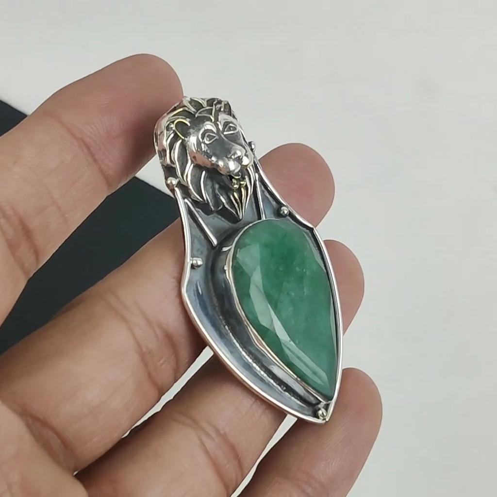 Zierlicher Smaragd Edelstein Anhänger 925 Sterlingsilber - Handgefertigtes Design, Alltagsschmuck, Einzigartiger Smaragdanhänger Muttertagsgeschenk