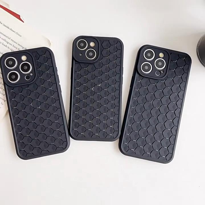 Hollow Phone Case for iPhone 11 12 13 14 15 Pro Max 15 Plus 12 13 14 15 Pro Hollow Breathable Soft Rubber Mobile