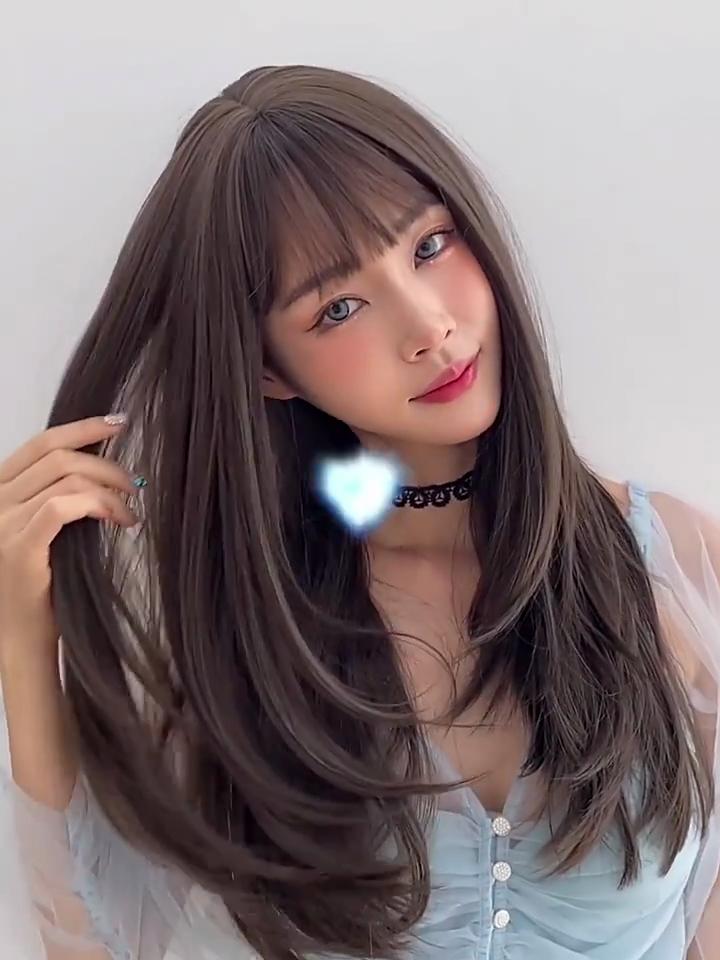 Women's Front Lace Heat Resistant Long Straight Wig with Inward Curls Ladies Elegant Daily Use Natural Looking Wig with See Through Bangs