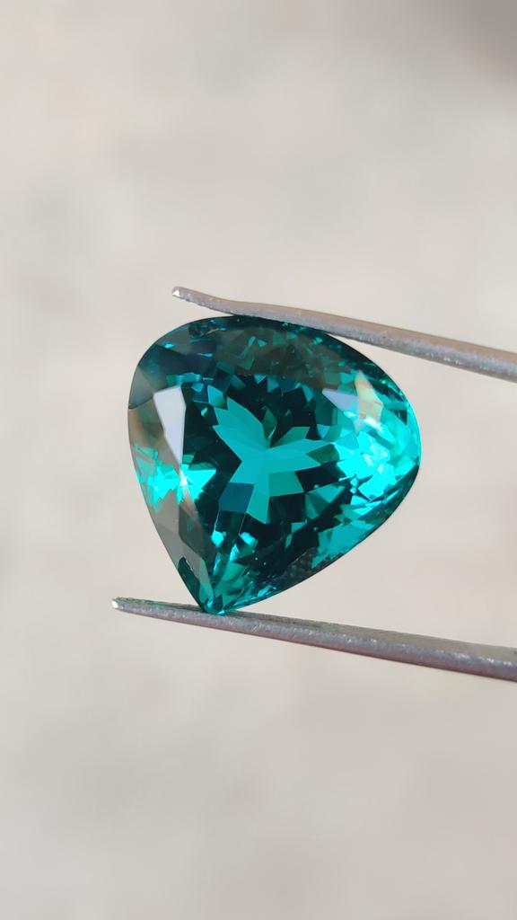 Amazing Pear Oval Cut Natural Glass Stone, Loose Stone, 23.35 Carat, 18 MM Size Pear Stone.