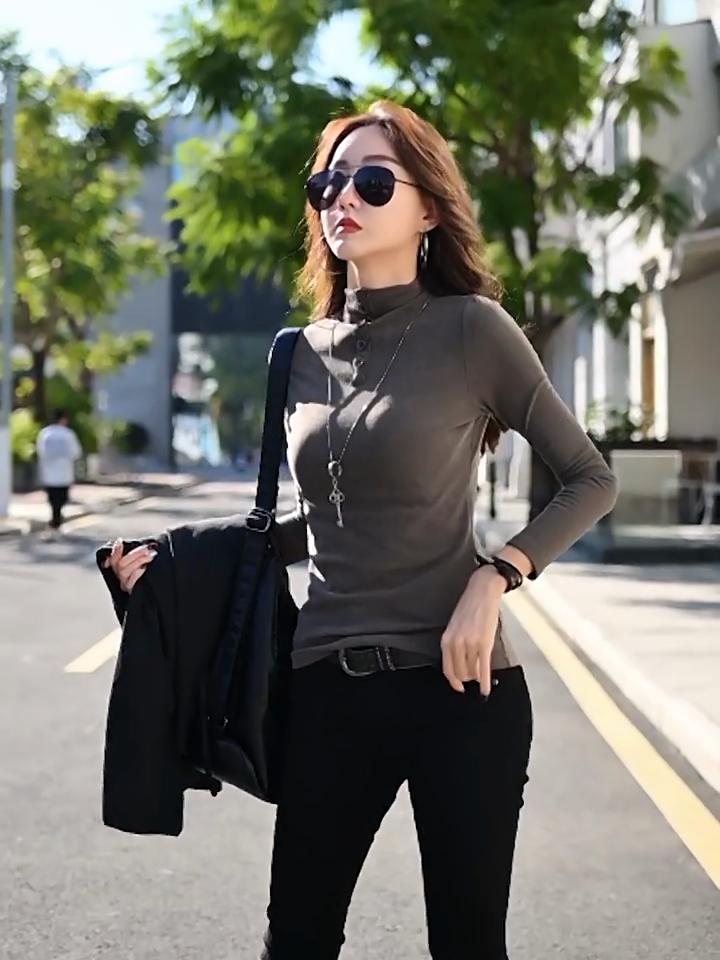 New Autumn And Winter German Velvet Button Long-sleeved T-shirt Warm Inner Layer Western Style Women's Bottoming Shirt Top