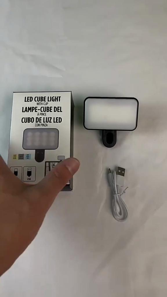 Mini Selfie Fill Light 3Modes Adjustable Video Conferencing Fill Light Rechargeable Brightness Clip On For Computer Mobile Phone
