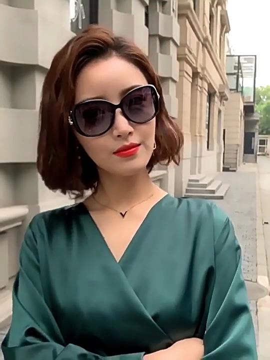 Klassische Sonnenbrille, großer Rahmen, UV-Schutzbrille, modische Brille im Stil der Internet-Promis