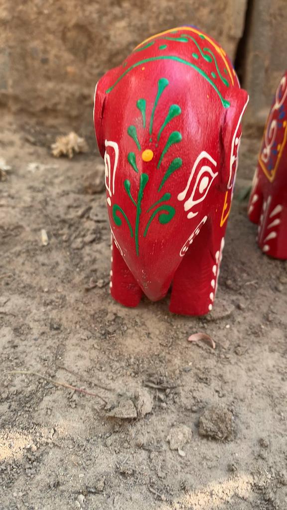 Red Appu Elephant Pair: Handcrafted Wooden Statues, Mini Animal