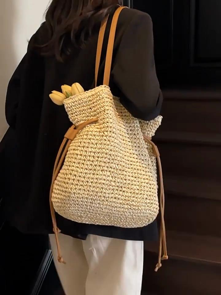 Yogodlns Dámská slaměná kabelka do podpaží Jednobarevná plisovaná kabelka Velká kapacita Módní taška přes rameno Cestovní nákupní plážová taška