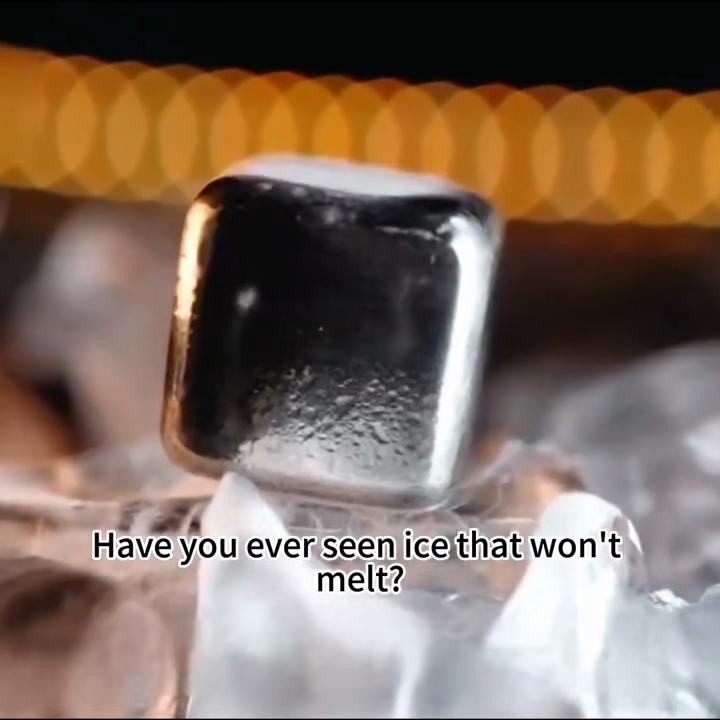 Cubi di Ghiaccio Riutilizzabili in Acciaio Inossidabile 304, Pietre Raffreddanti per Whiskey Birra, Cubetti di Ghiaccio Metallici con Stampo per Ghiaccio per Bar di Casa Festa Articoli per Raffreddamento Bevande