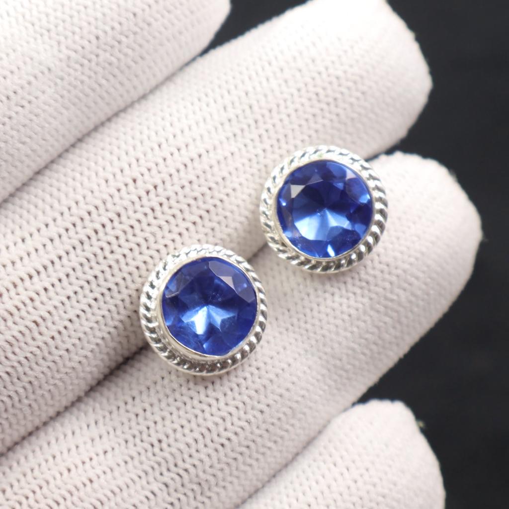 Přírodní tanzanitový drahokam 925 Ryzí stříbro Šperky Ručně vyráběné Puzetové náušnice 0,53" EE-147-7
