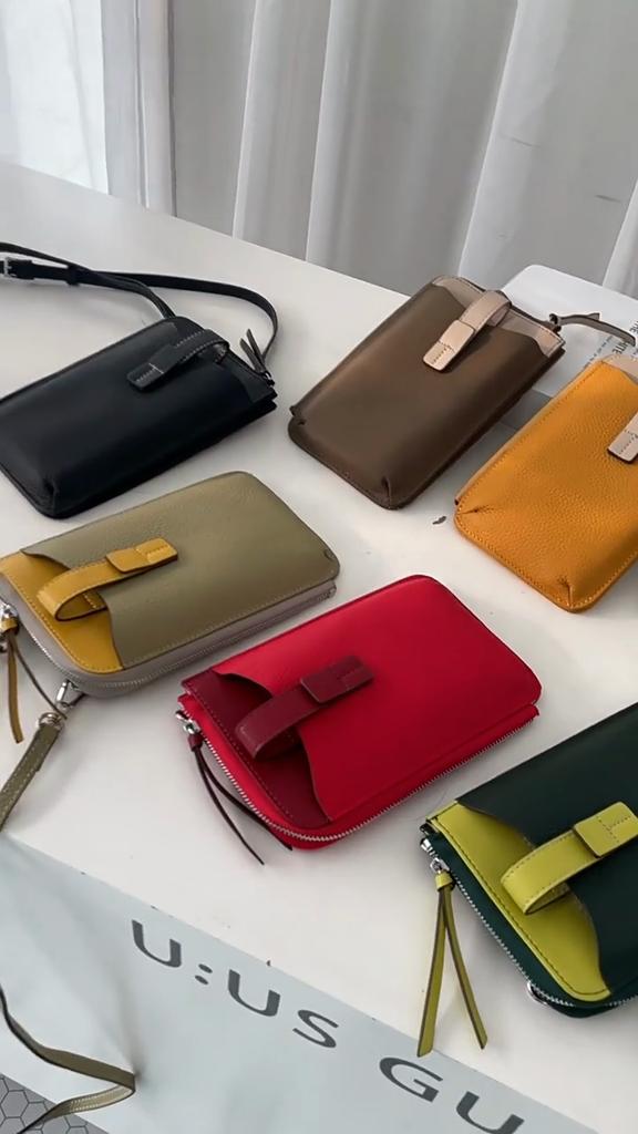 2025 Mini dámské crossbody kabelky Dvoubarevná kožená taška přes rameno Malá peněženka První vrstva hovězí kůže Taška na telefon Kabelka