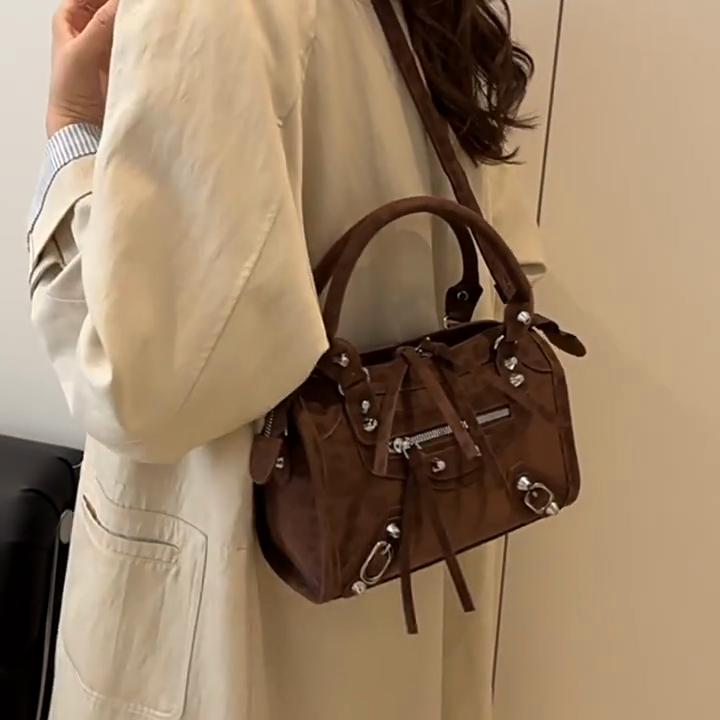 Vintage Wildleder Mini-Motorradtasche für Damen, Retro-Henkeltasche mit Schultergurt, Modische Schnallen-Tragetasche, Kleine Handtasche mit verstellbarem Riemen