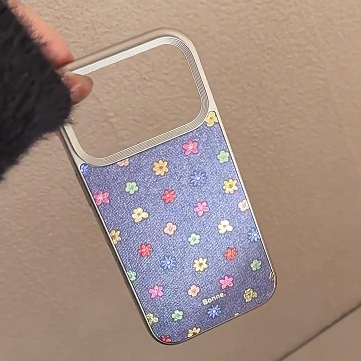 Kreativní pozlacený květinový kryt na telefon pro iPhone 16, iPhone 17 a iPhone 17 Pro Max