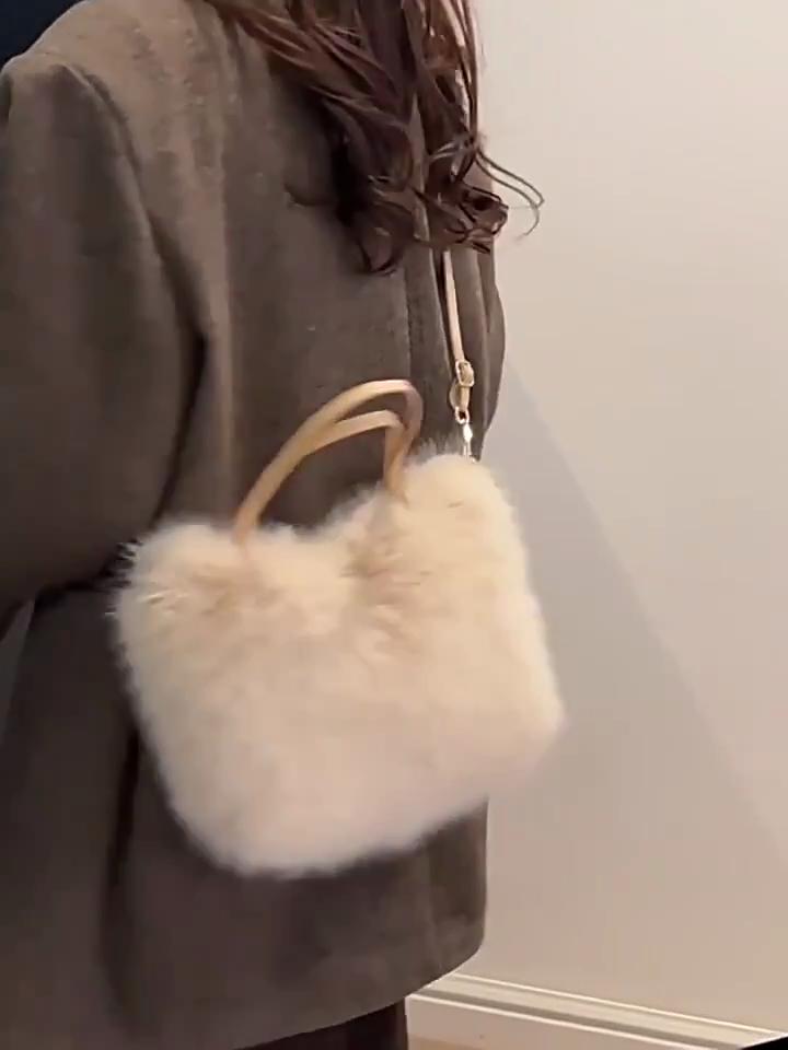 Fluffy Faux Fur Shoulder Bag Women Casual Square Crossbody Bag Luxury Designer Plush Handbag for Ladies