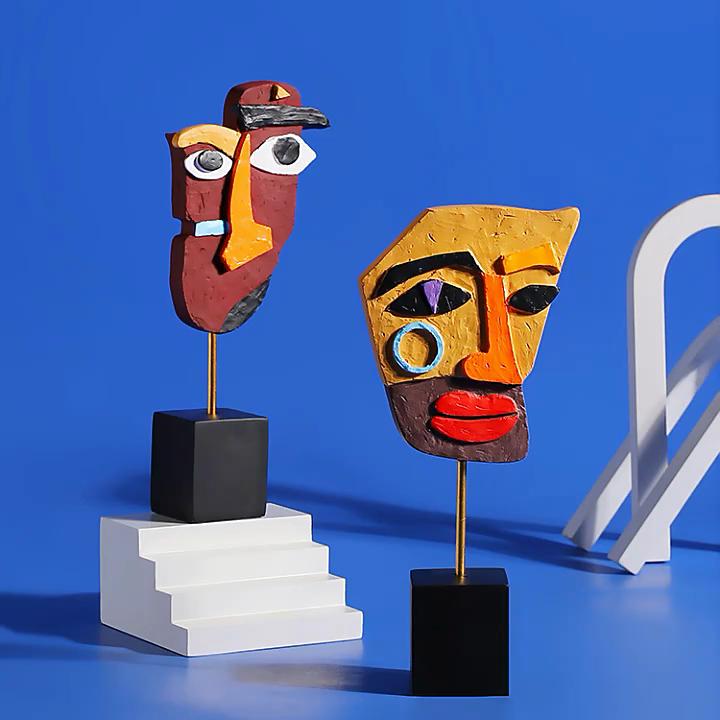 Abstract Human Face Colorful Twisted Statue Cafe Store Home Furnishing Modern Art Resin Crafts