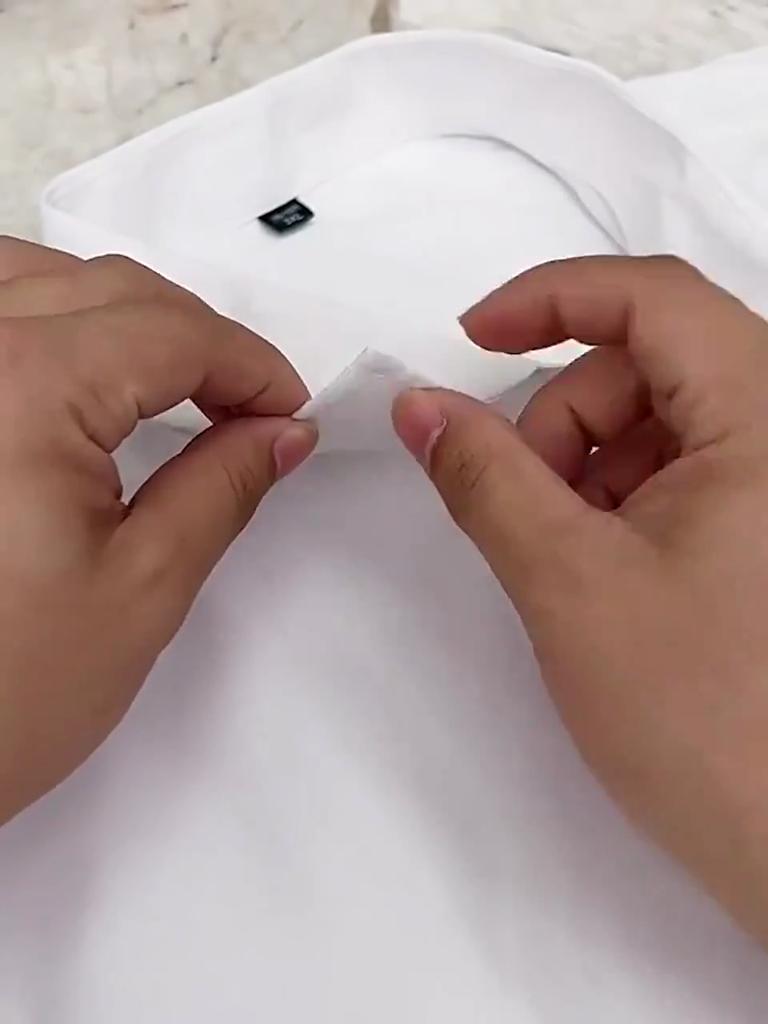 200 Pcs(100Pairs) Autocollants de Style de Col de Chemise Support de Col Bâtonnets de Col Façonneur de Col Fixe pour T-Shirt Patchs Adhésifs Invisibles Fixation Transparent