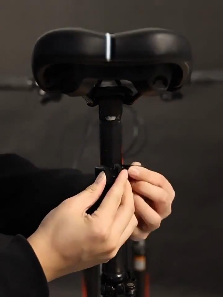 USB Rechargeable LED Bike Tail Light Bright Bicycle Rear Cycling Safety Flashlight 4 Light Mode Options