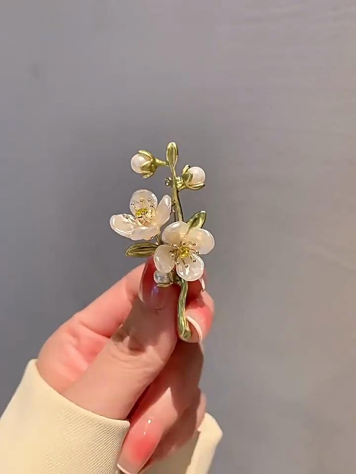 Broches Senior fleur feuille broche broches pour femmes costume pendentif mode broches bijoux