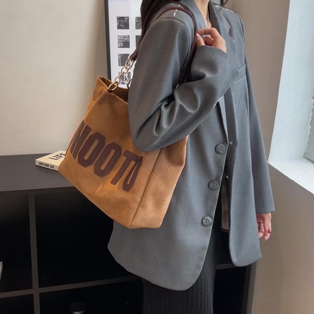 Women's Large Capacity Commuter Tote Bag Letter Print Shoulder Bag Chains Bag Underarm Bag