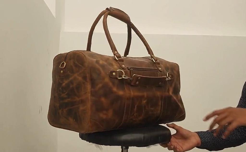 Leather Duffel Bag for Travel Buffalo Leather Weekender Outdoor Duffle Bag Carry On Holdall Groomsmen Best Man Wedding Gifts