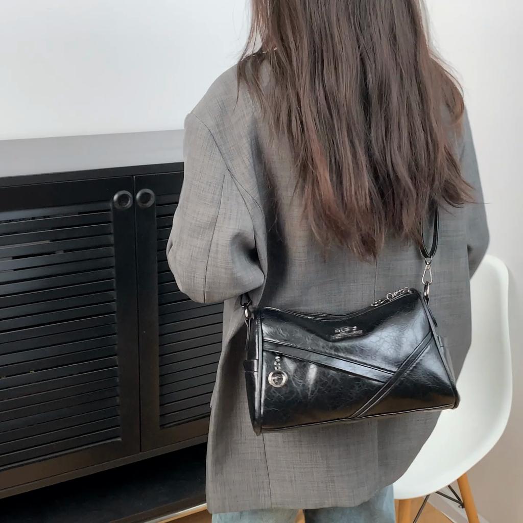 Women's Bag Large Capacity Shoulder Pillow Bag Commuter Crossbody Bag