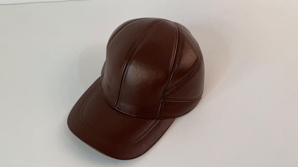 New Men Casual Real Leather Earflap Cap Men Real Cowhide Leather Caps Male Fall Winter Genuine Real Cow Leather Baseball Hats