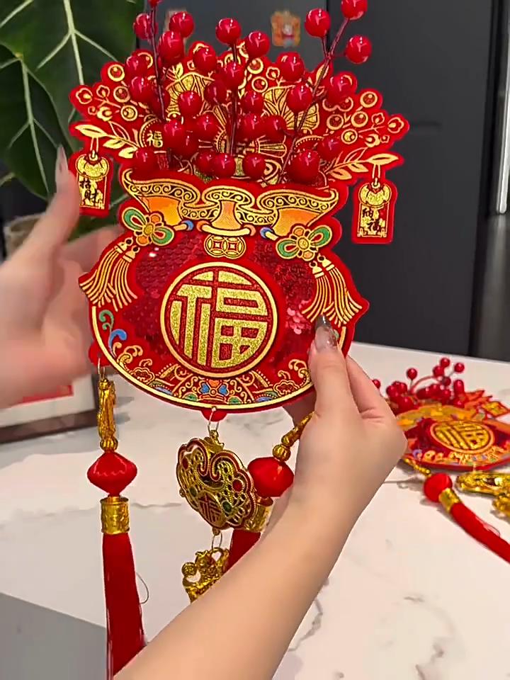 2026 Lucky Red Envelope Charm – Chinese New Year Horse Zodiac Decoration, Festive Fortune Pouch Hanging Ornament with "Fu" Symbol for Home, Car & Door